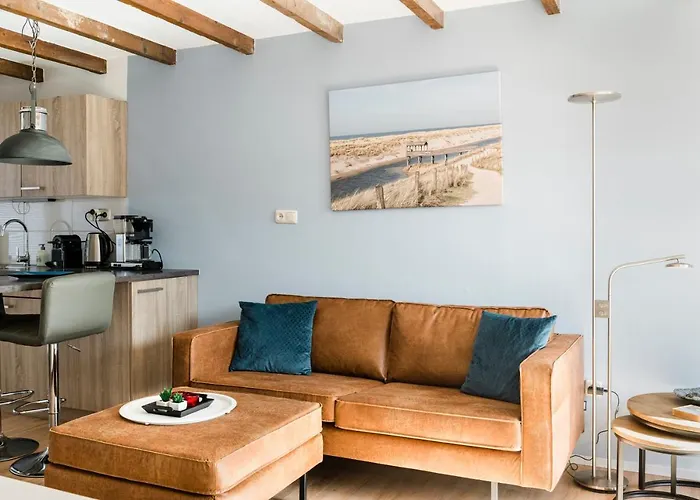 Strandhuis de Zeeparel met hottub